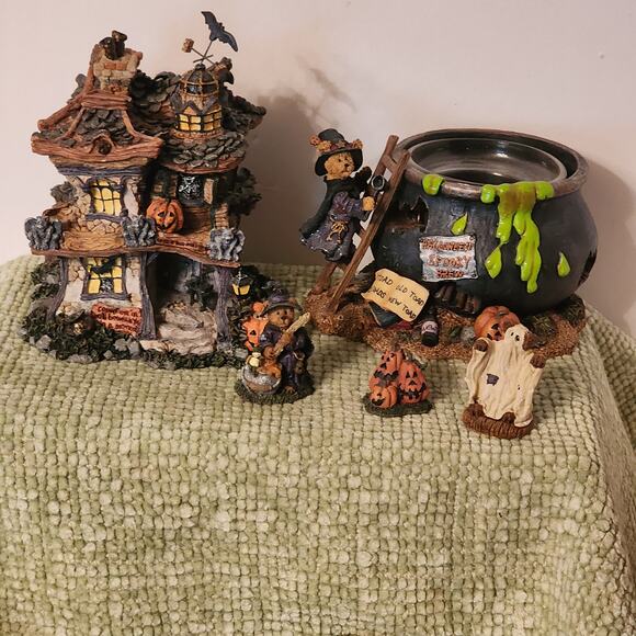 Boyds Bears Halloween Lot Haunted House Witch Cauldron Figurines 2000-2004 - Picture 1 of 16